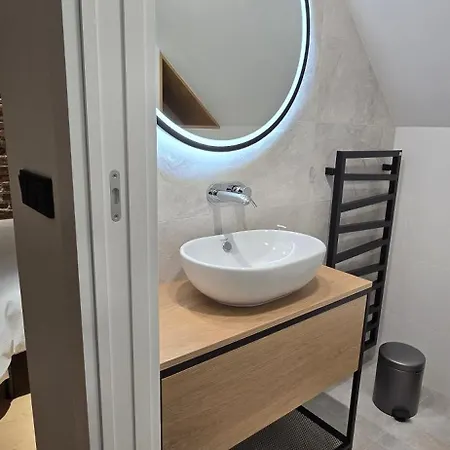 Thefreshprince Old Town 2 Bedrooms With 2 Bathrooms